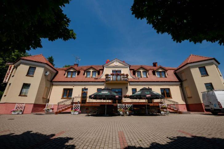 Hotel Palacowa Narol Ngoại thất bức ảnh