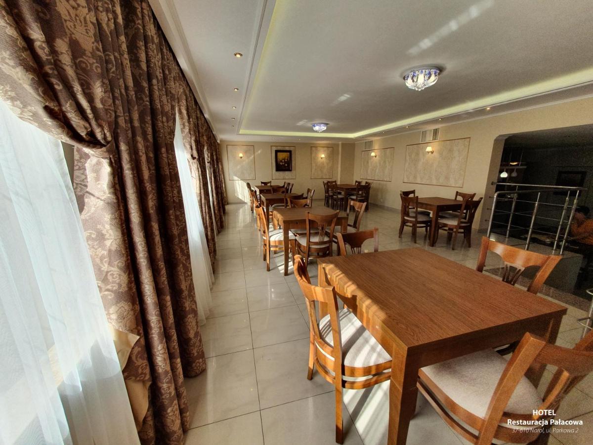 Hotel Palacowa Narol Ngoại thất bức ảnh