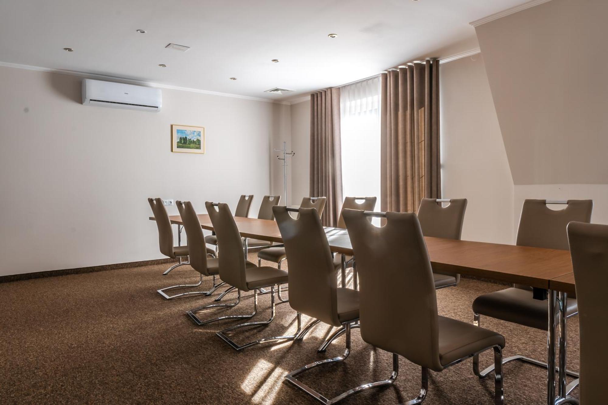 Hotel Palacowa Narol Ngoại thất bức ảnh