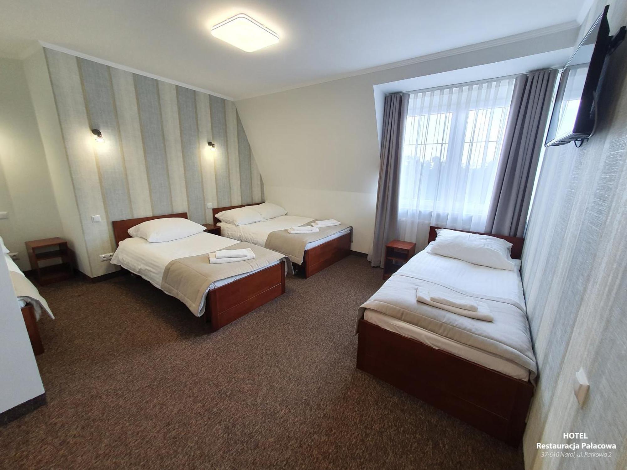 Hotel Palacowa Narol Ngoại thất bức ảnh