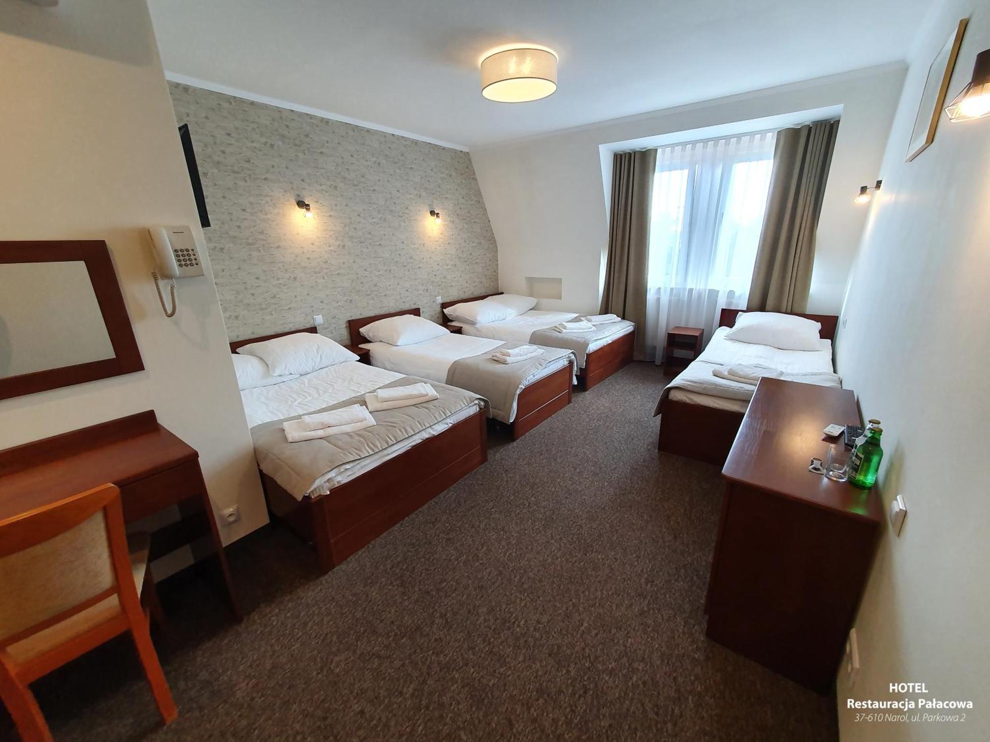 Hotel Palacowa Narol Ngoại thất bức ảnh